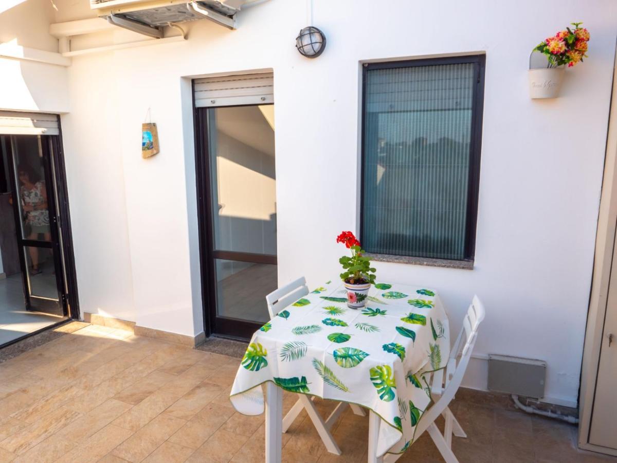 Appartement Comfy Penthouse à Milan Extérieur photo